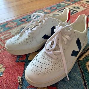 Veja V10 women’s sneakers